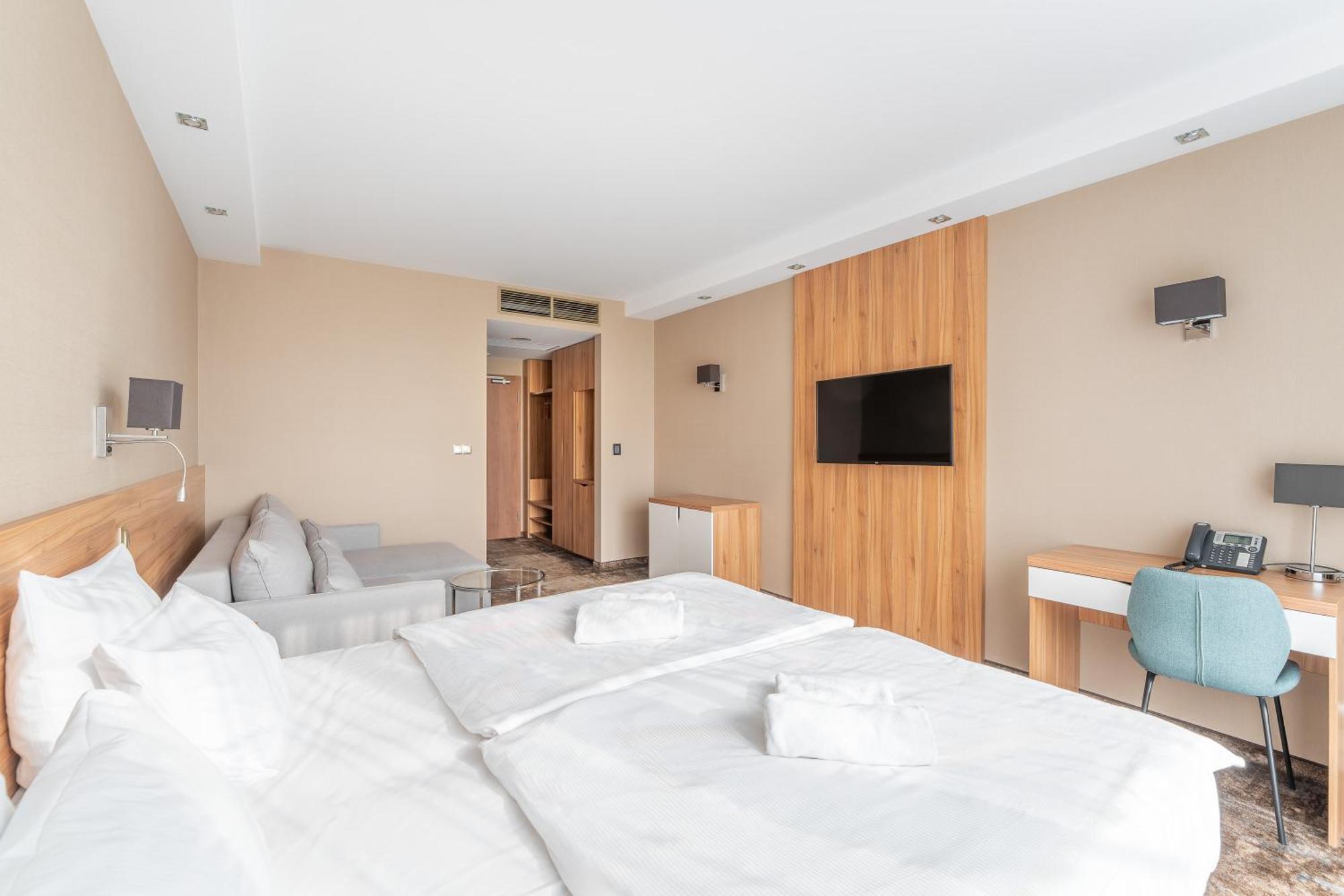 Baltic Plaza Medi Hotel